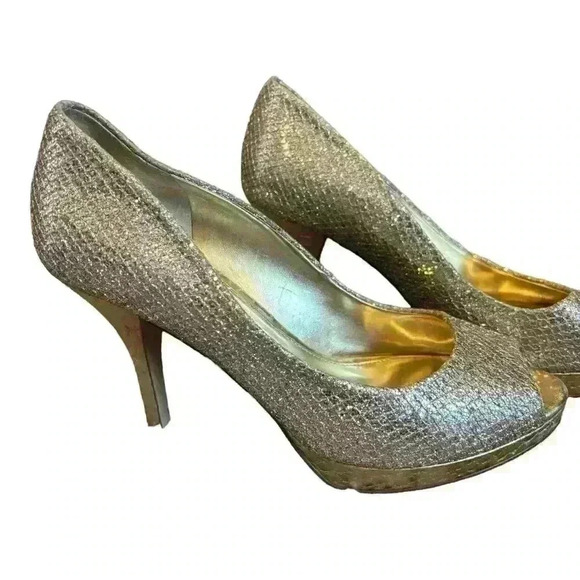 Marc Fisher Women’s Peep Toe Glitter Metallic  Pumps Gold And Silver Size 8.5 - Picture 8 of 12